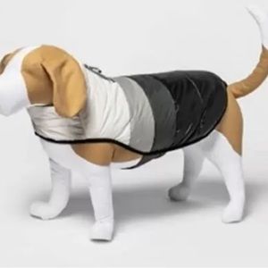Boots & Barkley dog puffer vest size L